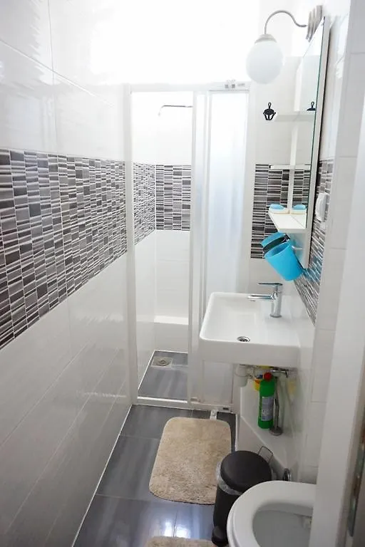 Hostel Ljiljana Pula 0*,  Croatia